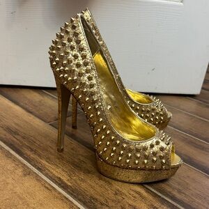 Steve Madden Gold Studded Platform Heels